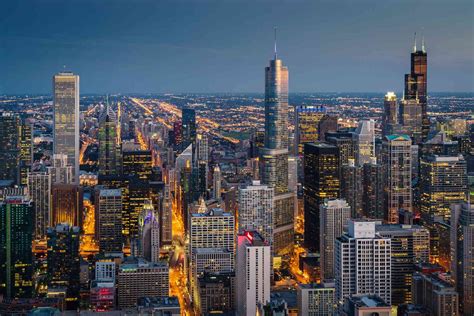 Nightlife In Chicago Best Bars Clubs And More
