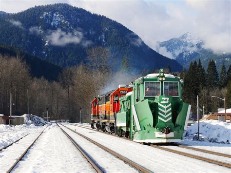 Bnsf Snow Dozer Day On Stevens Pass Trains Magazine Trains News