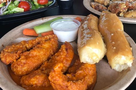 Blue Hen, Epic Wings, and Bun Bun Chicken are opening soon in Las Vegas