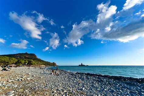 Réservez votre séjour sur la côte d'azur. Plage du Debarquement
