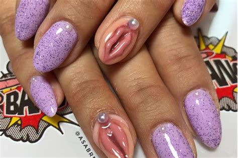 An Artist Created An Incredibly Realistic Looking Vulva On A Womans Nails And Its Pretty Iconic