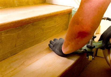 Hausbauen schritt für schritt, hörtendorf, austria. Holztreppe Neu Streichen Schritt Für Schritt Anleitung von ...