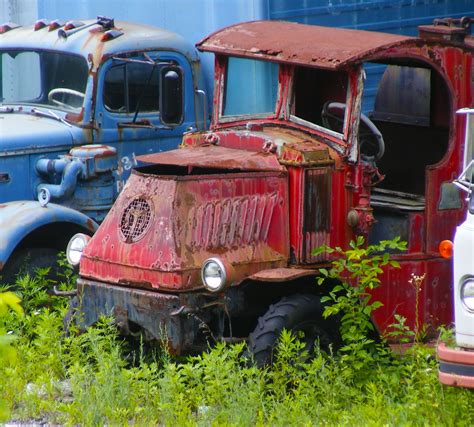 Rusted Car Abandoned Cars Antique Trucks Mack Trucks