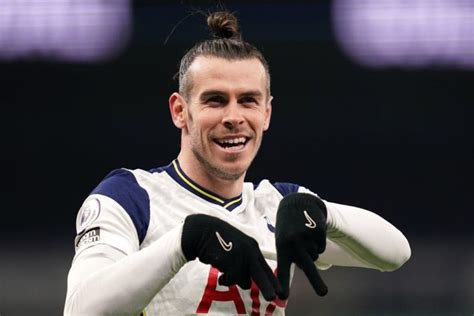 gareth bale broods return to real madrid from spurs loan at season s end