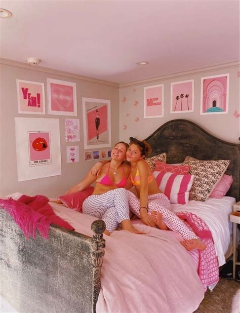 But, it can also be the most hectic part. pinterest: @ellacatherine1 | 1000 | Preppy room, Room inspiration bedroom, Dorm room inspiration