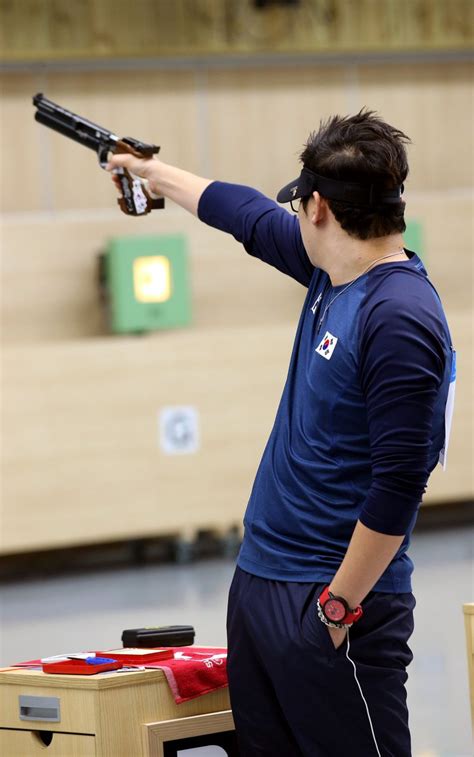 Jun 17, 2021 · 진종오(42·서울시청)은 한국 사격 종목의 간판 선수이자 올림픽 레전드로 기억될 이름이다. #진종오 Twitter પર હૅશટૅગ