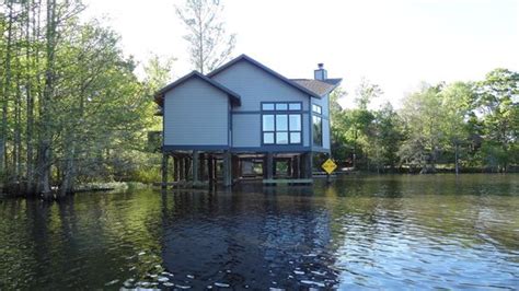There are also 18 cabins for rent, as well as rooms at the lodge. Deluxe cabin on the water - Picture of Chicot State Park ...