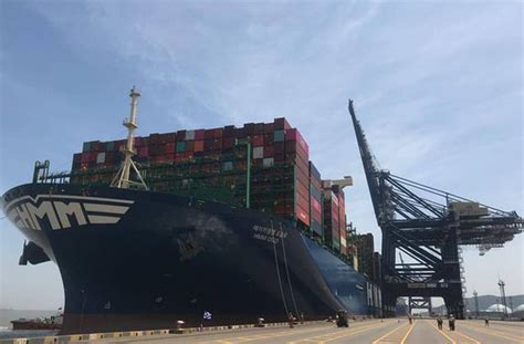 Worlds Largest Container Ship Docks At Daxie Port