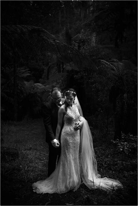 Relaxed Modern Romantic Wedding Photography In Melbourne — Melbourne Wedding Photographer