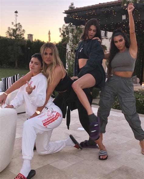 Közepesen Váll Ellenzék Nombres De Las Kardashian Con Fotos Finomítása