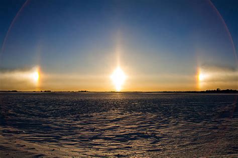 1000 Sundogs Stock Photos Pictures And Royalty Free Images Istock