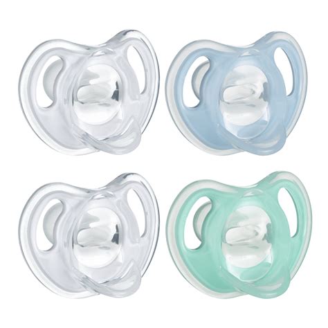 Tommee Tippee Ultra Light Silicone Baby Pacifier Boy 0 6m 4pk