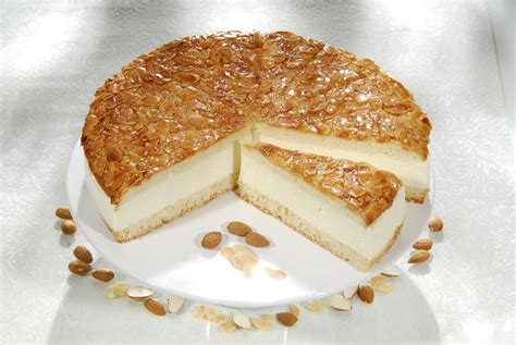 Bienenstich German Cake Sponge With Custard Vanilla Cream Centre