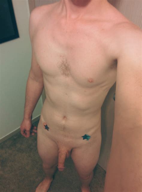 Nerd Gay UKArtur20 Flashing Naked Body MrGays