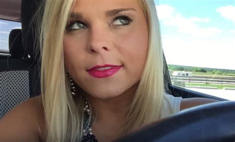 Video Smoking Hot Blonde Goes Scorched Earth On Millennials For Being