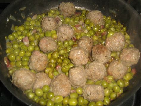 Maybe you would like to learn more about one of these? Secondi: Polpette con piselli
