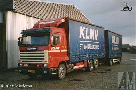Product & services support een tekening van. Generations: de Scania's van de KLMV - Alex Miedema