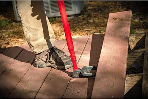 Best Deck Board Removal Tool Buying Guide And Reviews