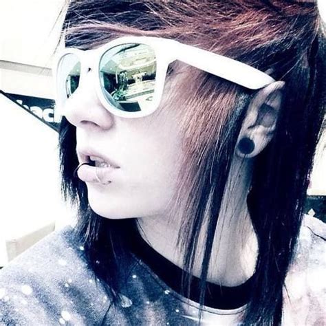 40 Cool Examples Of Emo Hairstyles For Boyz Cute Emo Girls Emo Hair