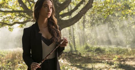 The Magicians Shadeless Julia Is Beastly The Workprint