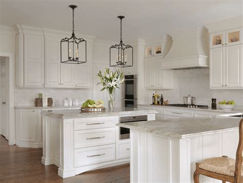 Traditional White Kitchen Beckallen Cabinetry