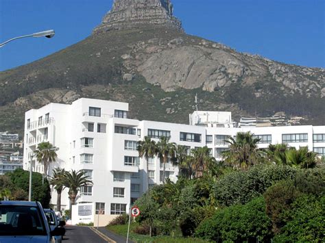President Protea Hotel Bantry Bay Cape Town With Lions Head Behind