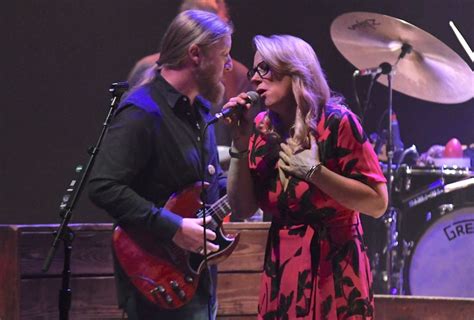 Todays Livestreams March 25 2021 Tedeschi Trucks Band Billy Strings Lindsay Lou And More