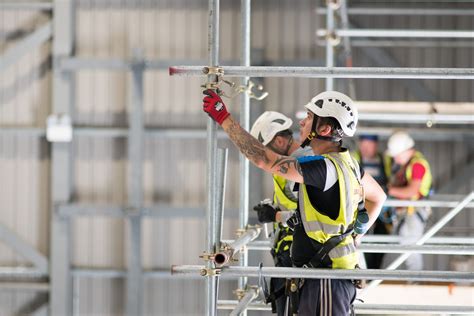 Tips For Starting Or Progressing Your Scaffolding Career In 2021 Simian
