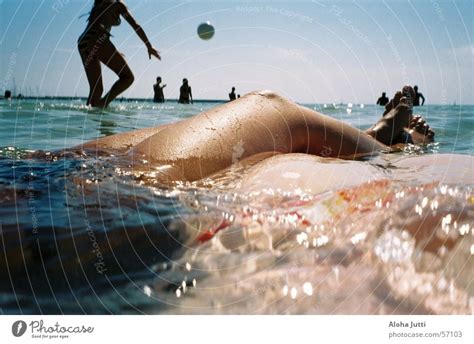 Ein Tag Im Meer Von Aloha Jutti Ein Lizenzfreies Stock Foto Zum Thema Frau Mensch Wasser Von