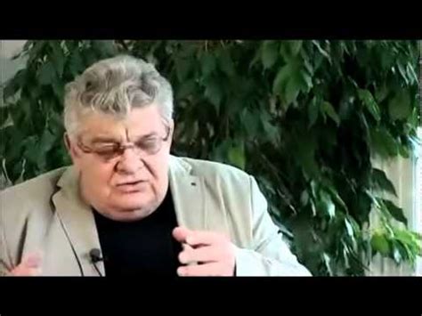 Dass sie uns durch ihre reaktionen ermöglichen, unsere verlorene kompetenz wiederzugewinnen und unsere unfruchtbaren, lieblosen und destruktiven handlungsmuster loszuwerden. Interview "dein kompetentes Kind" Jesper Juul - familylab ...