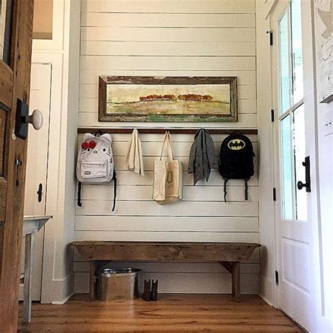 55 Graceful Rustic Farmhouse Mudroom Decorating Ideas Page 10 Of 60