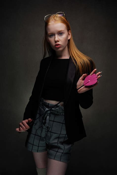 1370853 Lisa Nikolay Bobrovsky Redhead Girl Pose Sitting Glance Rare Gallery Hd Wallpapers