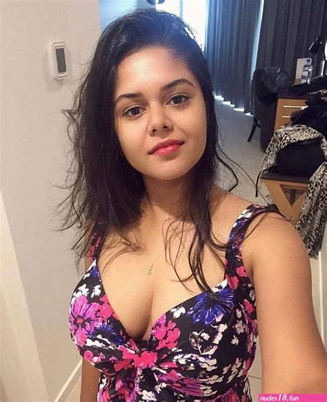 Sexy Realgirls Aunty Bhabi Sexy Pice OnlyFans Leaks