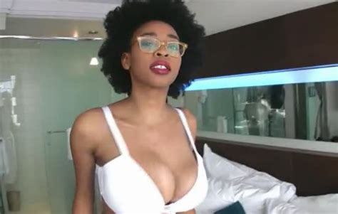 Horny Ebony Showing Off Her Huge Saggy Tits Biguz Net
