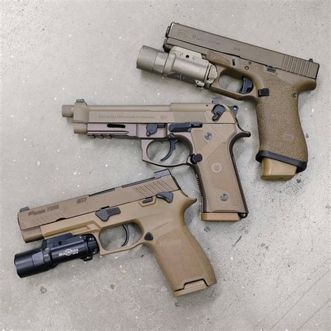 Glock 19x Vs Beretta M9 A3 Vs Sig Sauer P320 M17 Σύγκριση Πιστολιών