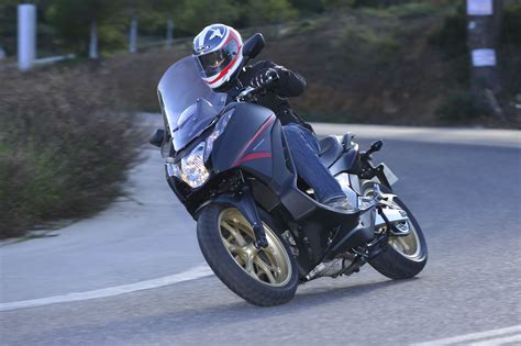 2018 honda integra 750 maxi scooter se special lookaround le moto around the world notre autre vidéo, la voyons 1. First ride: 2014 Honda Integra 750 review | Visordown