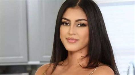 Adult Actor Sophia Leone 26 Dies Third Such Mysterious Death