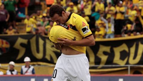 Average number of goals in meetings between universidad catolica and barcelona sc is 2.9. Barcelona venció a Católica con gran exhibición de Brahian ...