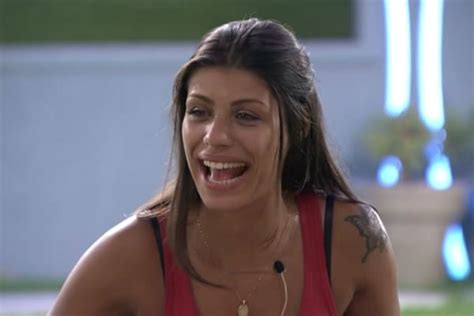 BBB14 Franciele causa revolta nas redes sociais comentário