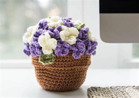 Crochet Flower Pot Sewrella
