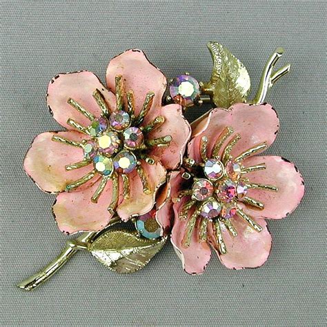 1940s Enamel Coro Double Flower Pin W Ab Rhinestones From