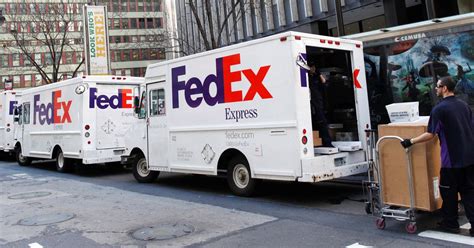 Fedex Says Current Quarter Volumes In Us Below Projections Reuters