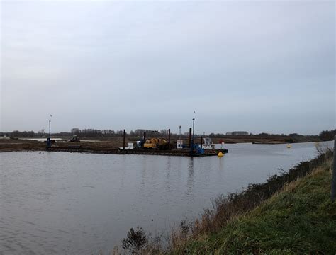 Het pad loopt van pieterburen in het noorden van groningen naar de pietersberg in het zuiden van nederland. Stremming Julianakanaal wegens bom - Binnenvaartkrant