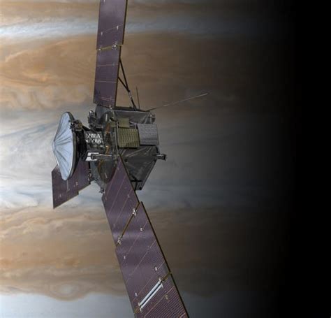 Nasa Jupiter Probe Recovers From Earth Flyby Glitch