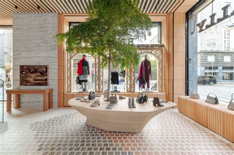 Bally Flagship Store In Milan Les FaÇons