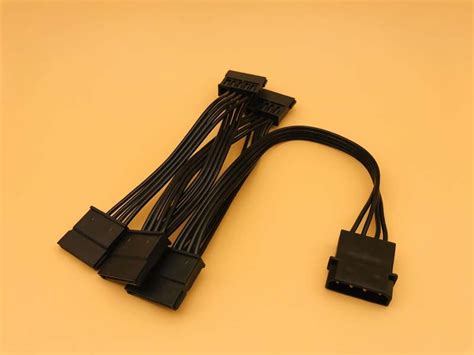 Cable 18awg Wire For Hard Drive 4pin Ide Molex To 5 Port 15pin Sata