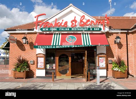 Italian Restaurant Exterior Hi Res Stock Photography And Images Alamy