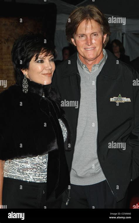 nov 09 2004 hollywood california usa bruce jenner and wife kris at the world premiere of