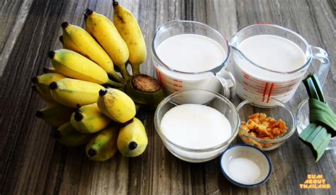 Banana In Coconut Milk Kluai Buat Chi Thai Desserts Thailand By