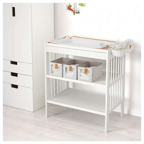 Für gewöhnlich sind babybetten und wickelkommoden zwei getrennte möbelstücke. Babybett Mit Wickeltisch Ikea / Wickelkommoden ...